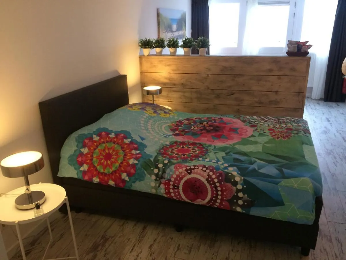 Little Ibiza Apartment Zandvoort 0*,